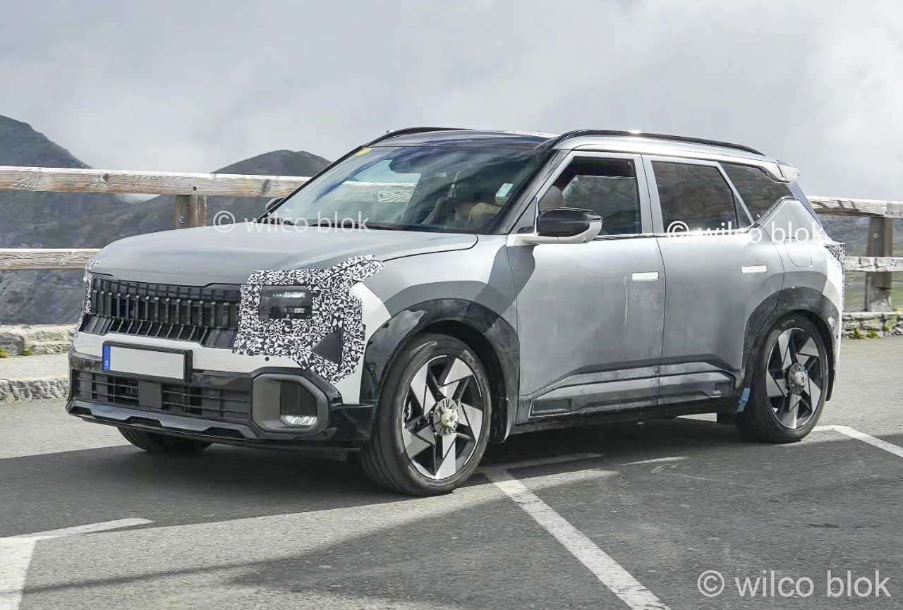 2027 Kia Seltos Hybrid Spied Testing In The Alps Ahead Of Launch