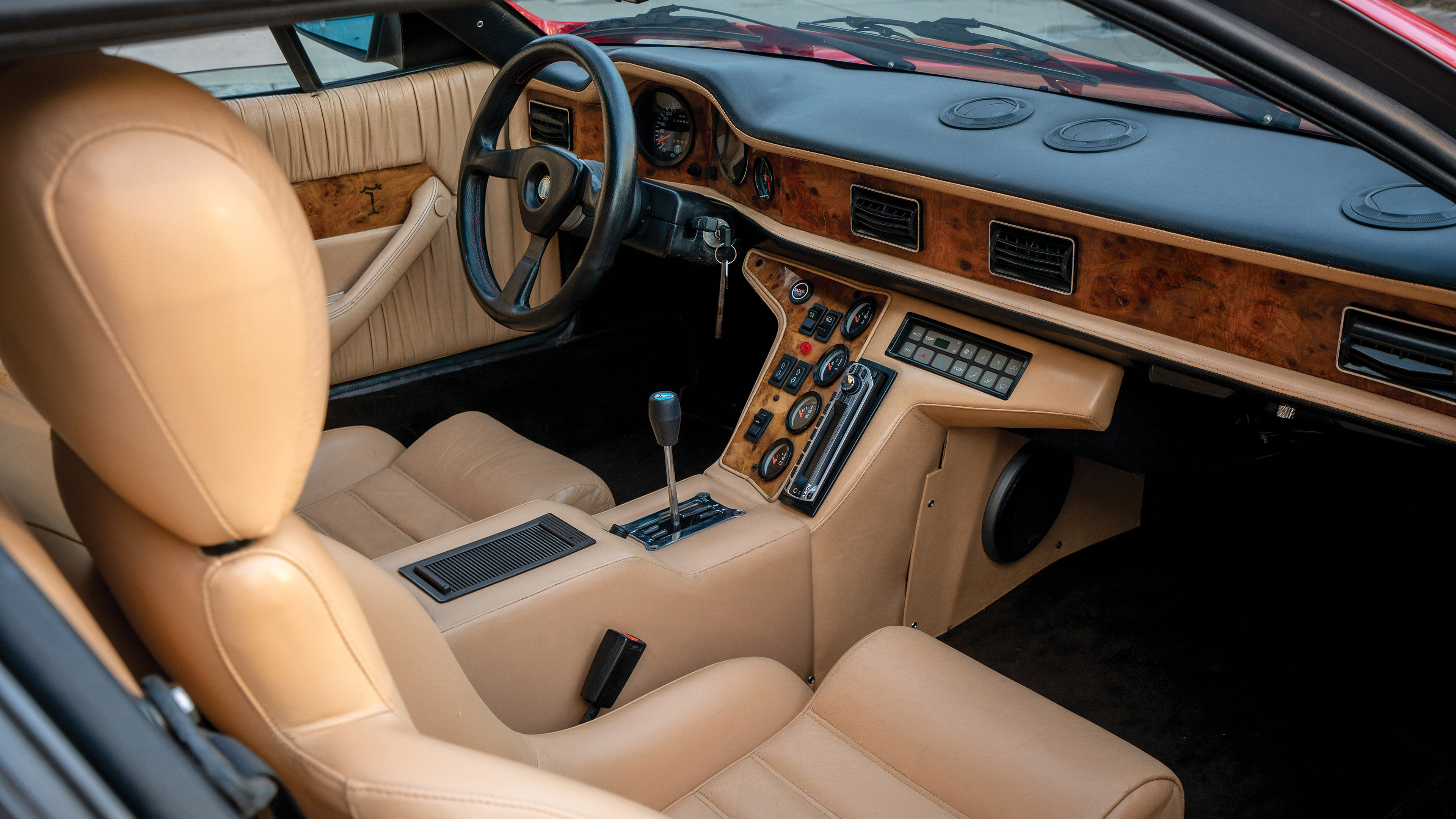 DE Tomaso